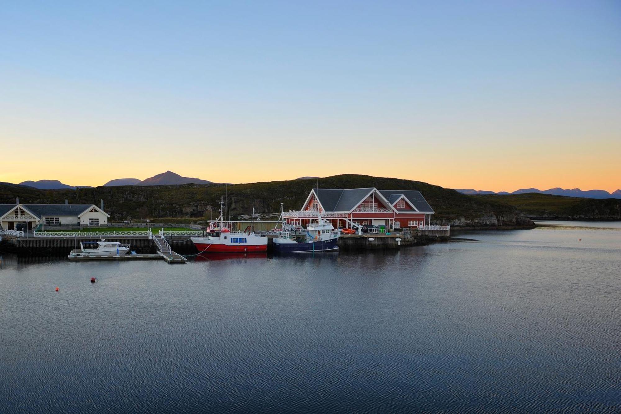Апартаменты Atlantic Road Seaside Housing Litlrossoya Экстерьер фото