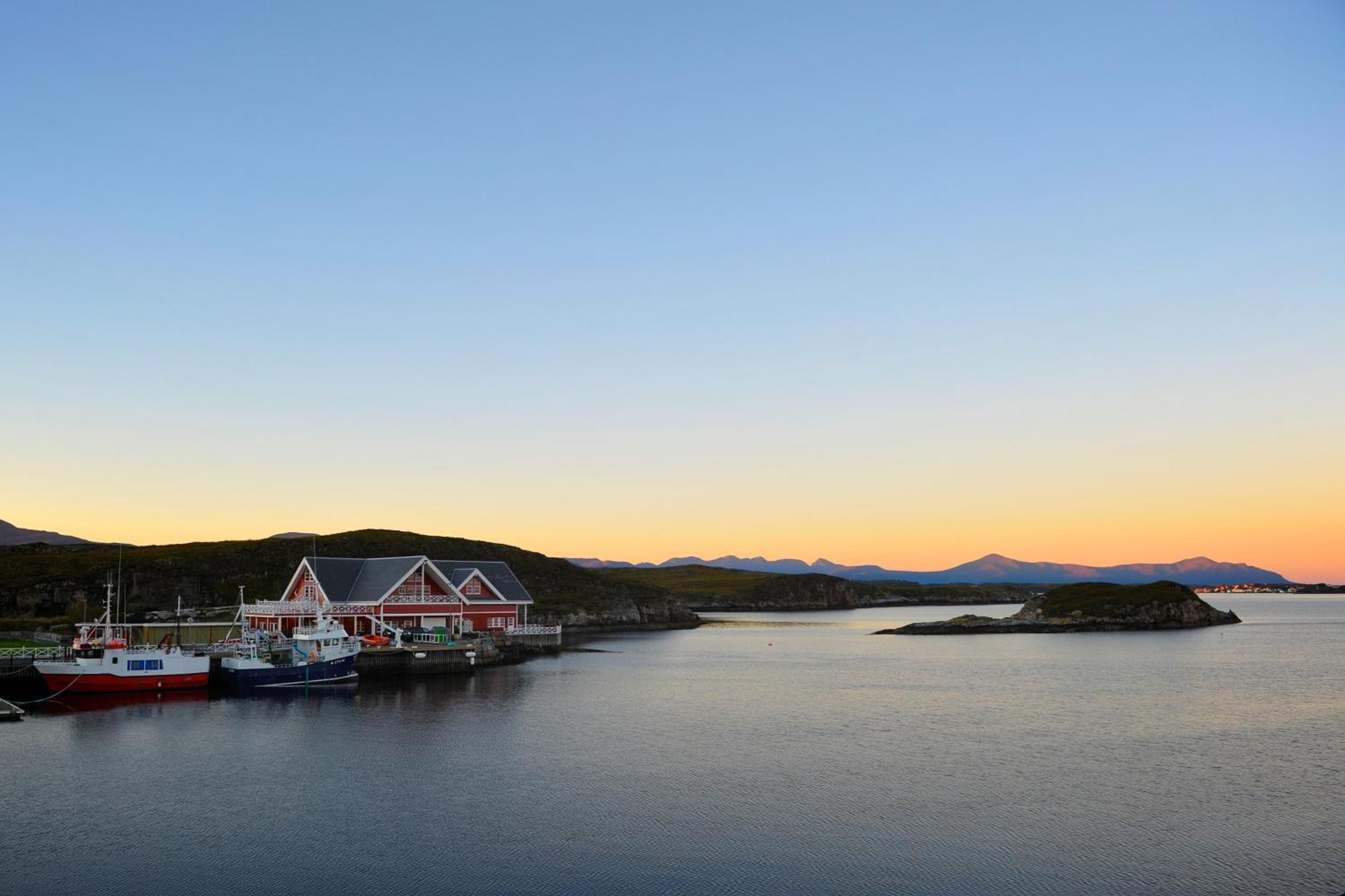 Апартаменты Atlantic Road Seaside Housing Litlrossoya Экстерьер фото